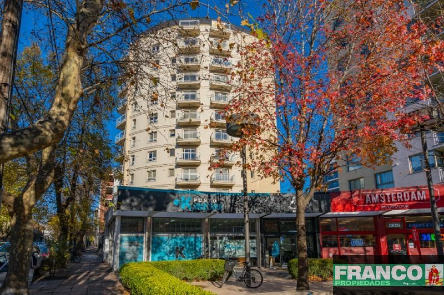 Magnifico departamento en venta en la calle Cordoba, Plaza Mitre, Mar del Plata