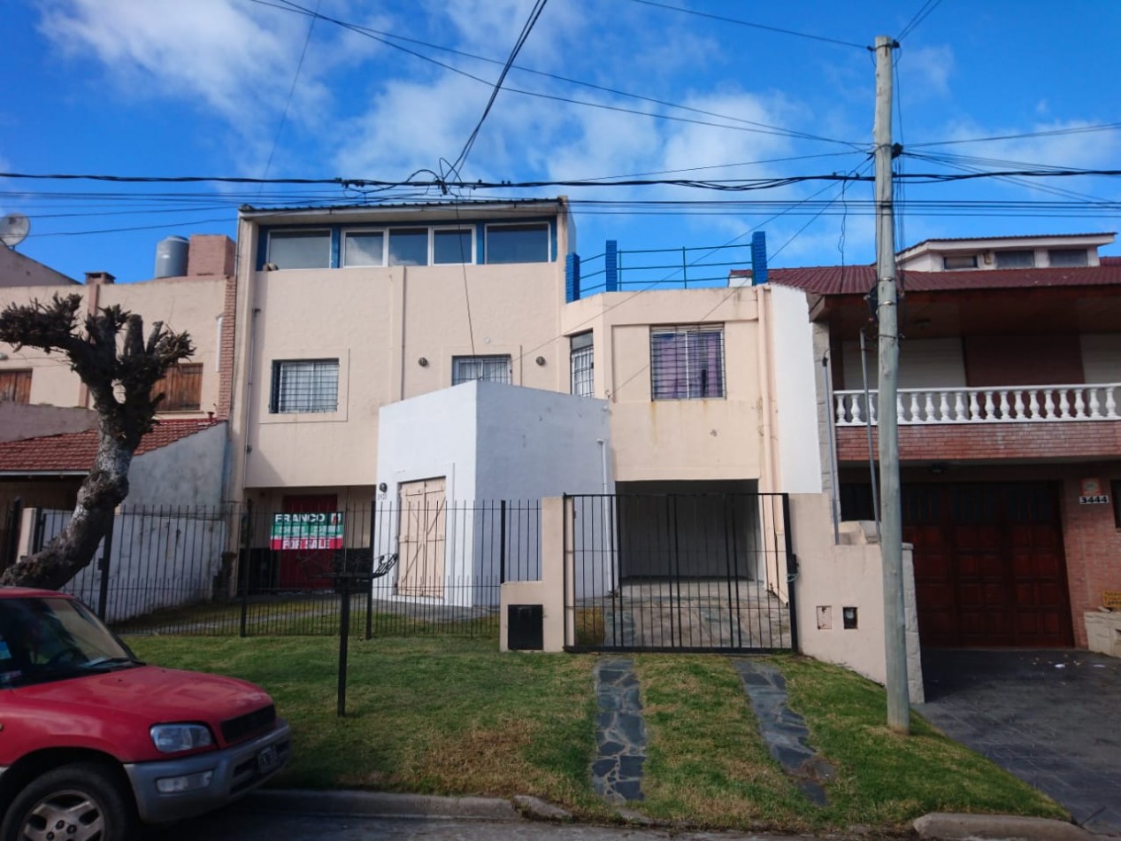 casa en venta 5 ambientes a 2 cuadras del mar