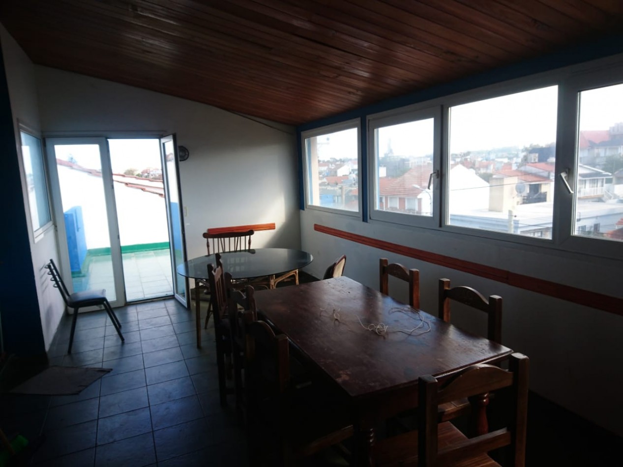 casa en venta 5 ambientes a 2 cuadras del mar