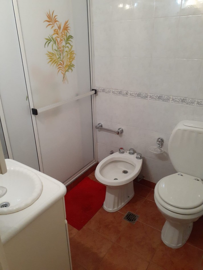 departamento 2 ambientes con balcon a la calle