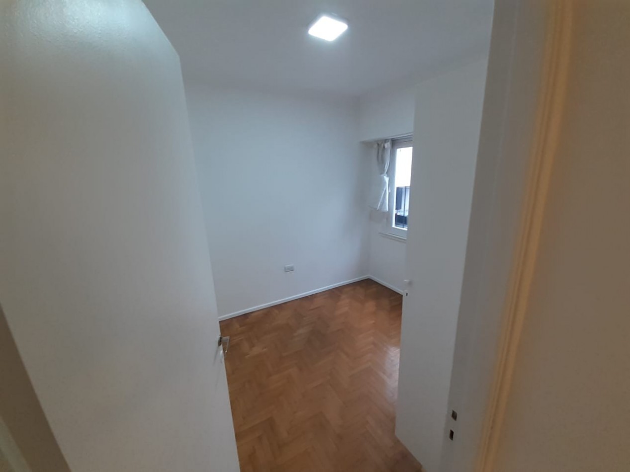 ph 3 amb primer piso contrafrente reciclado a nuevo con gran balcon
