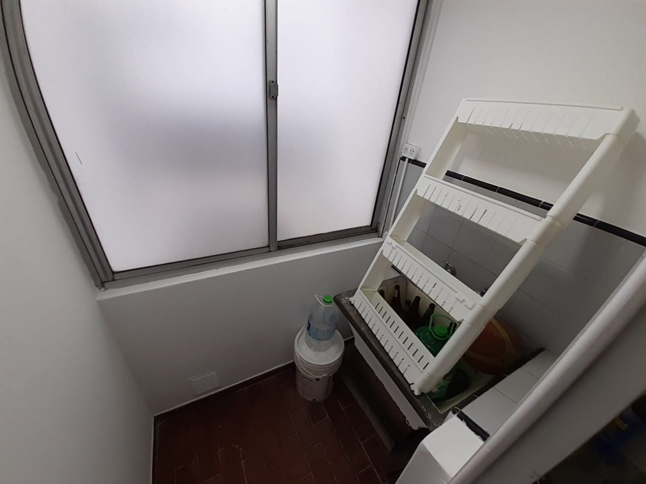 ph 3 amb primer piso contrafrente reciclado a nuevo con gran balcon