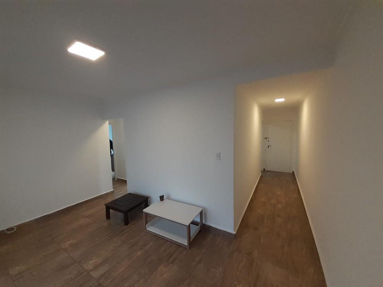 ph 3 amb primer piso contrafrente reciclado a nuevo con gran balcon