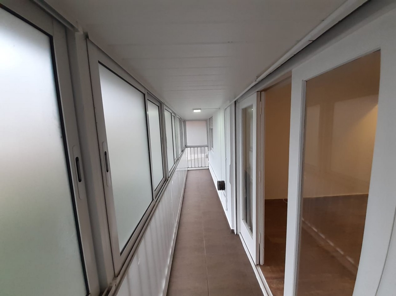 ph 3 amb primer piso contrafrente reciclado a nuevo con gran balcon