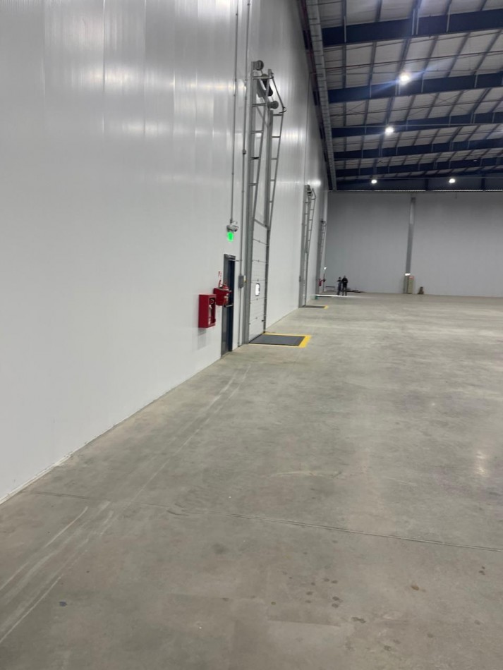 galpon industrial a estrenar en alquiler o venta 15000mts2
