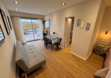 departamento monoambiente contrafrente con patio impecable estado